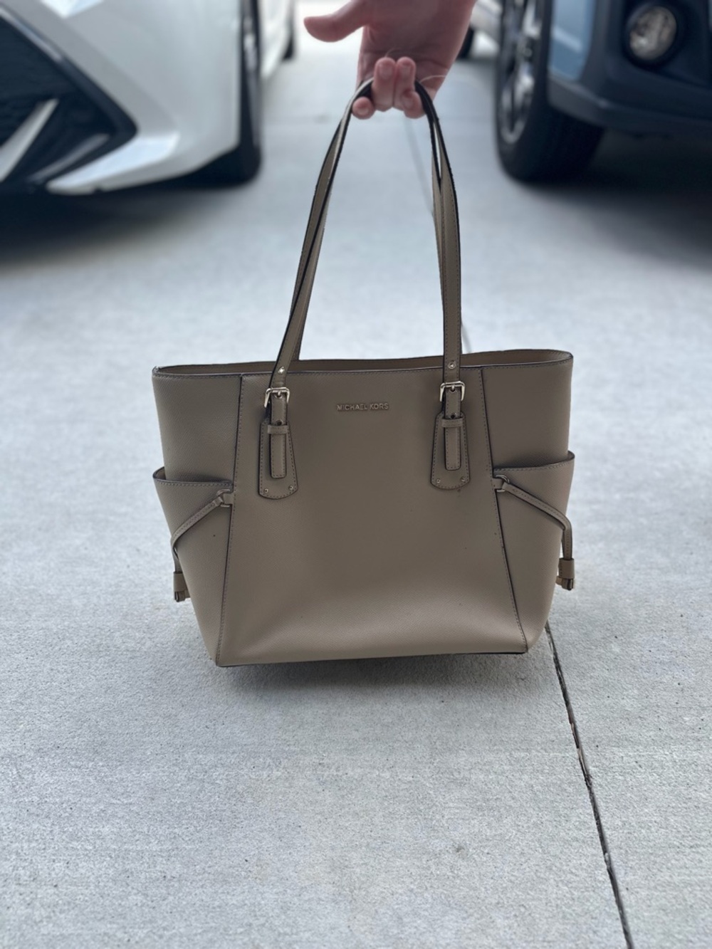 Michael Kors Voyager Saffiano Women's Tote Shoulder Bag Large Leather